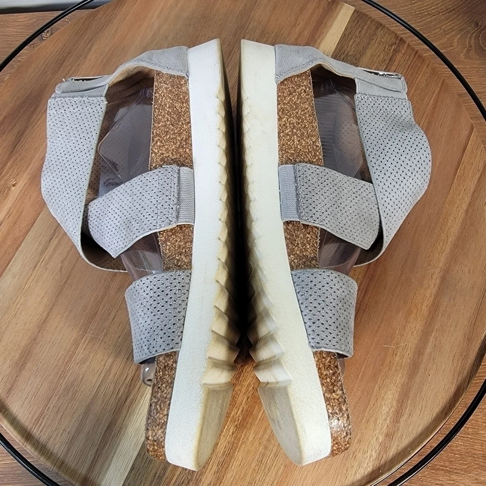 ND New Directions Irlena Platforms Gray Faux Suede Sandals Size 10